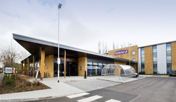 Premier Inn London Uxbridge Exteriör bild